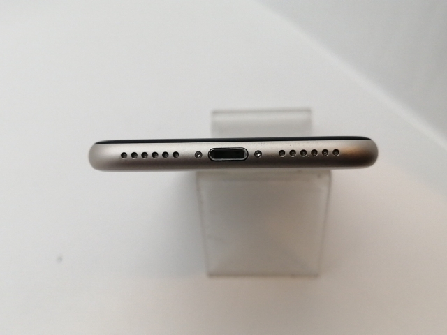 【中古】Apple SoftBank 【SIMフリー】 iPhone SE（第3世代） 64GB スターライト MMYD3J/A【津田沼】保証期間１ヶ月【ランクA】_4