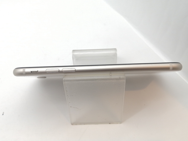 【中古】Apple SoftBank 【SIMフリー】 iPhone SE（第3世代） 64GB スターライト MMYD3J/A【津田沼】保証期間１ヶ月【ランクA】_5