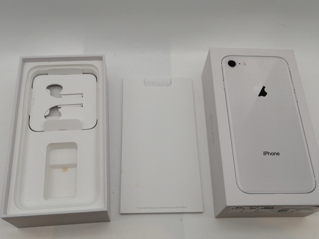 【中古】Apple docomo 【SIMロック解除済み】 iPhone 8 64GB シルバー MQ792J/A【津田沼】保証期間１ヶ月【ランクB】_7