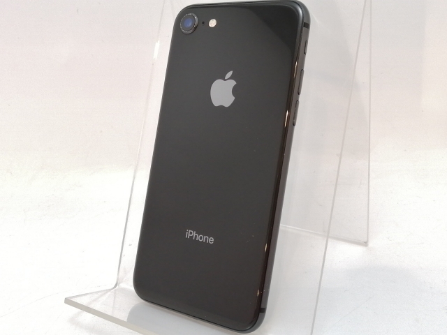 【中古】Apple docomo 【SIMロック解除済み】 iPhone 8 64GB スペースグレイ MQ782J/A【DS秋葉】保証期間１ヶ月【ランクC】