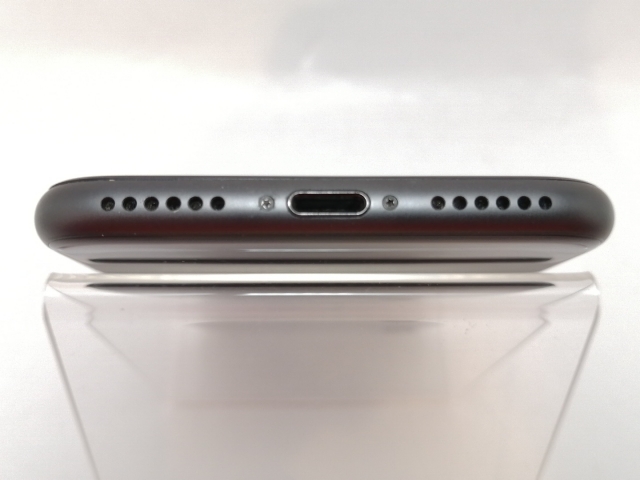 【中古】Apple docomo 【SIMロック解除済み】 iPhone 8 64GB スペースグレイ MQ782J/A【DS秋葉】保証期間１ヶ月【ランクC】_3