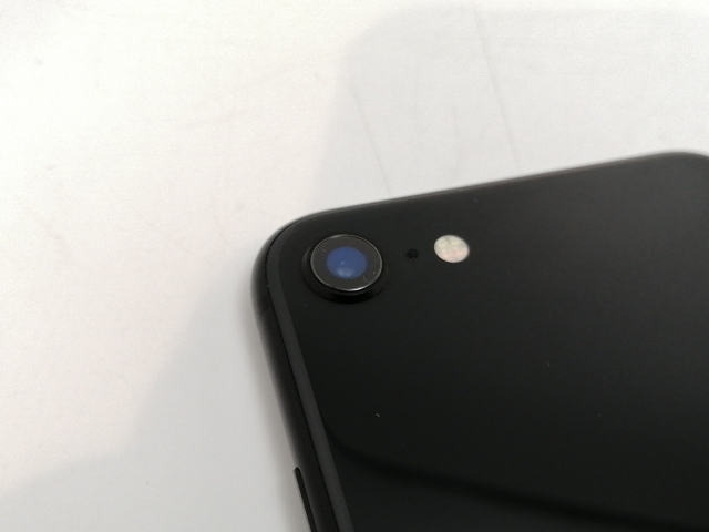 【中古】Apple docomo 【SIMロック解除済み】 iPhone SE（第2世代） 128GB ブラック MHGT3J/A（後期型番）【津田沼】保証期間１ヶ月【ランクA】_6