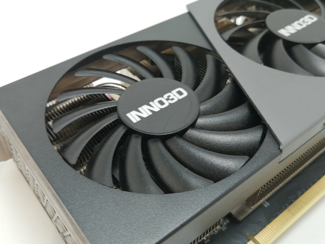中古】Inno3D GeForce RTX 4070 Ti X3 N407T3-126X-186148N RTX4070Ti