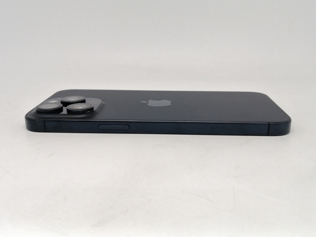 【中古】Apple SoftBank 【SIMフリー】 iPhone 15 Pro Max 256GB ブルーチタニウム MU6T3J/A【川越クレアモール】保証期間１ヶ月【ランクA】