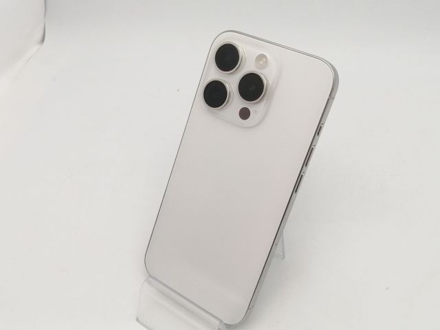 【中古】Apple docomo 【SIMフリー】 iPhone 15 Pro 256GB ホワイトチタニウム MTUD3J/A【DS秋葉】保証期間１ヶ月【ランクC】