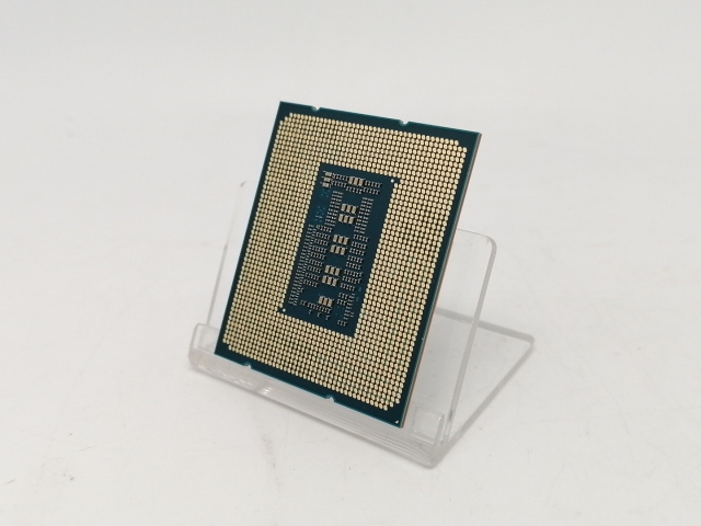 【中古】Intel Core i7-13700F(2.1GHz) Bulk LGA1700/16C(P:8C/E:8C)/24T/L3 30M/PBP65W【川越クレアモール】保証期間１週間