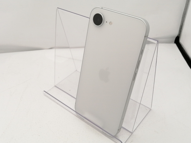 【中古】Apple 国内版 【SIMフリー】 iPhone 16e 128GB ホワイト MD1R4J/A【川越クレアモール】保証期間１ヶ月【ランクA】