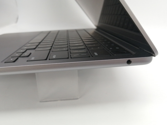 【中古】Apple MacBook Air 13インチ CTO (M2,2022) スペースグレイ M2(CPU:8C/GPU:8C)/8G/256G/30W AC【川越クレアモール】保証期間１ヶ月【ランクA】_3