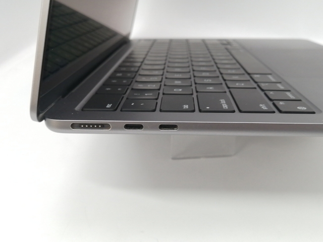 【中古】Apple MacBook Air 13インチ CTO (M2,2022) スペースグレイ M2(CPU:8C/GPU:8C)/8G/256G/30W AC【川越クレアモール】保証期間１ヶ月【ランクA】_4