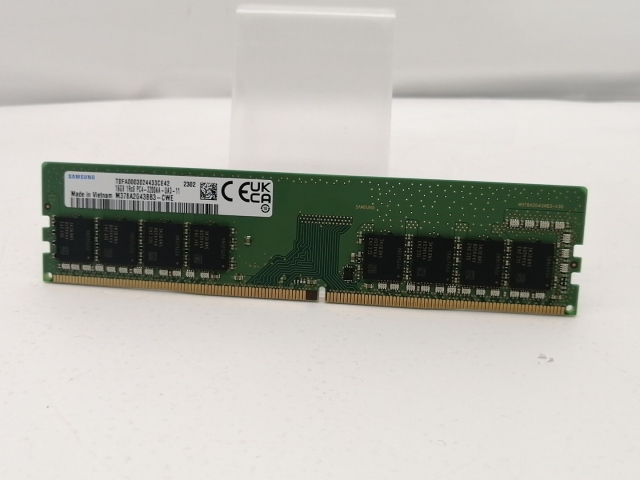【中古】DDR4 16GB PC4-25600(DDR4-3200)【デスクトップPC用】【川越クレアモール】保証期間１週間