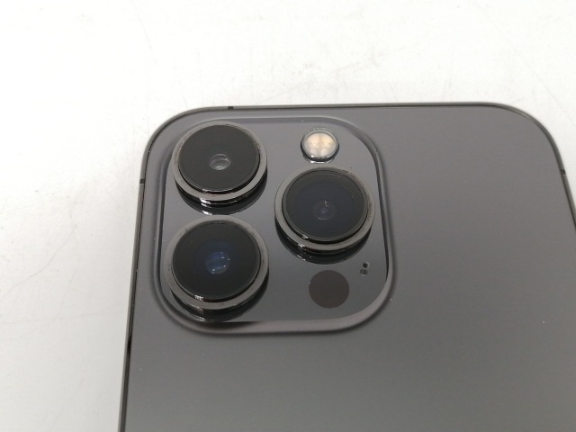 【中古】Apple SoftBank 【SIMフリー】 iPhone 13 Pro 256GB グラファイト MLUN3J/A【川越クレアモール】保証期間１ヶ月【ランクB】
