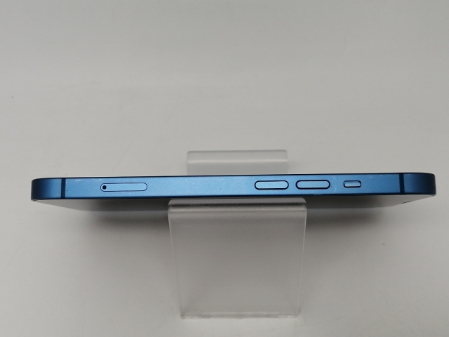 【中古】Apple docomo 【SIMフリー】 iPhone 13 128GB ブルー MLNG3J/A【川越クレアモール】保証期間１ヶ月【ランクC】_4