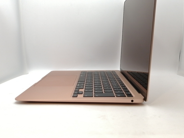 【中古】Apple MacBook Air 13インチ M1(CPU:8C/GPU:8C) 8GB/512GB ゴールド MGNE3J/A (M1・2020)【高崎モントレー】保証期間１ヶ月【ランクA】
