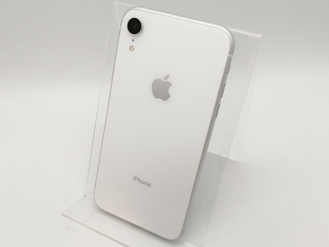 【中古】Apple docomo 【SIMロック解除済み】 iPhone XR 64GB ホワイト MT032J/A【高崎モントレー】保証期間１ヶ月【ランクA】