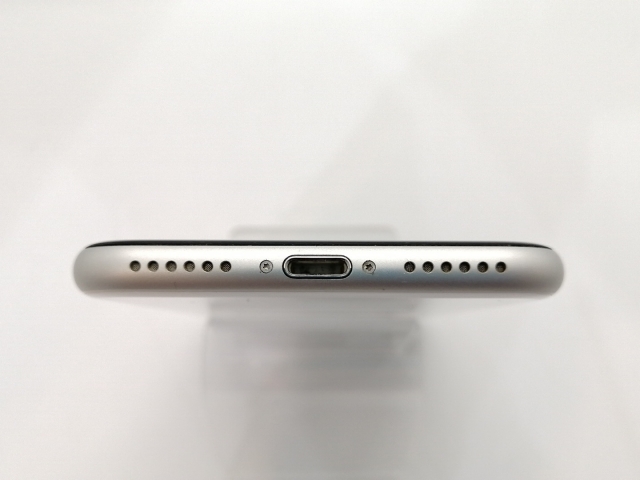 【中古】Apple 国内版 【SIMフリー】 iPhone SE（第2世代） 64GB ホワイト MX9T2J/A【高崎モントレー】保証期間１ヶ月【ランクC】_4
