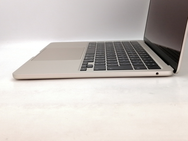 MacBook Air M2 2022 スターライト 13インチ 256GB MacBook Air 13