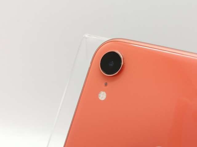 iPhone - 新品未使用SIMフリー★　iPhoneXR Coral128GB Docomo 61mUIXb33JL._UF350,350_QL80_.jpg