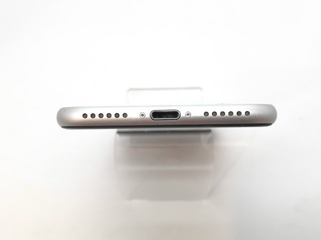 【中古】Apple SoftBank 【SIMロック解除済み】 iPhone SE（第2世代） 64GB ホワイト MHGQ3J/A（後期型番）【高崎モントレー】保証期間１ヶ月【ランクC】_4