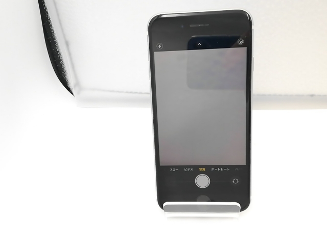 【中古】Apple SoftBank 【SIMロック解除済み】 iPhone SE（第2世代） 64GB ホワイト MHGQ3J/A（後期型番）【高崎モントレー】保証期間１ヶ月【ランクC】_8
