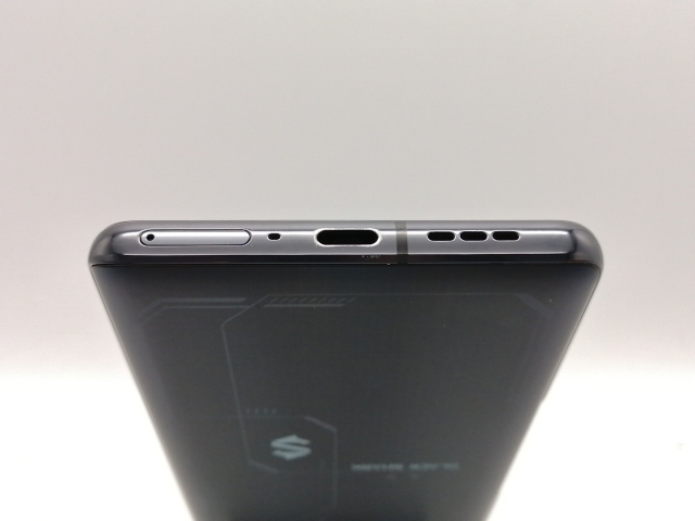 【中古】Black Shark 国内版 【SIMフリー】 Black Shark 5 Pro 12GB 256GB ブラック KTUS-H0【高崎モントレー】保証期間１ヶ月【ランクC】_4