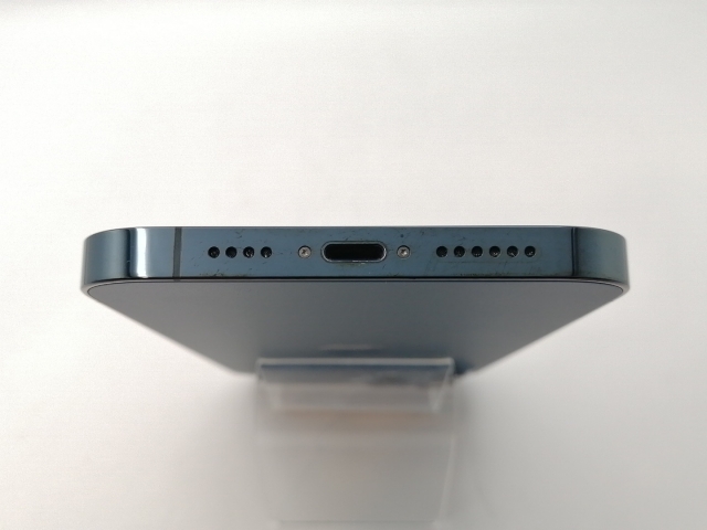 【中古】Apple docomo 【SIMロック解除済み】 iPhone 12 Pro Max 128GB パシフィックブルー MGCX3J/A【川越クレアモール】保証期間１ヶ月【ランクC】_4