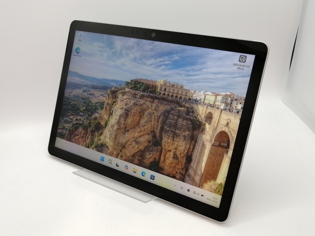 【中古】Microsoft Surface Go3 (PentiumGold 4G 64G)【高崎モントレー】保証期間１ヶ月【ランクB】