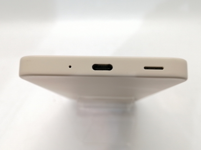 【中古】SHARP docomo 【SIMフリー】 AQUOS wish4 ホワイト 4GB 64GB SH-52E【高崎モントレー】保証期間１ヶ月【ランクC】_3