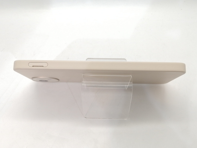 【中古】SHARP docomo 【SIMフリー】 AQUOS wish4 ホワイト 4GB 64GB SH-52E【高崎モントレー】保証期間１ヶ月【ランクC】_5