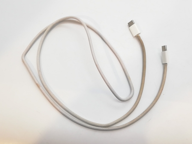 【中古】Apple 国内版 【SIMフリー】 iPhone 15 Pro 128GB ホワイトチタニウム MTU83J/A【高崎モントレー】保証期間１ヶ月【ランクB】_8