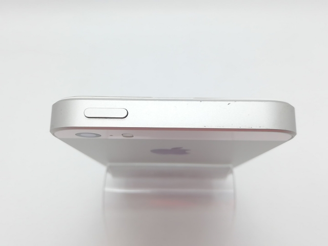 【中古】Apple au 【SIMロック解除済み】 iPhone SE （第1世代） 64GB シルバー MLM72J/A【宇田川】保証期間１ヶ月【ランクC】_2