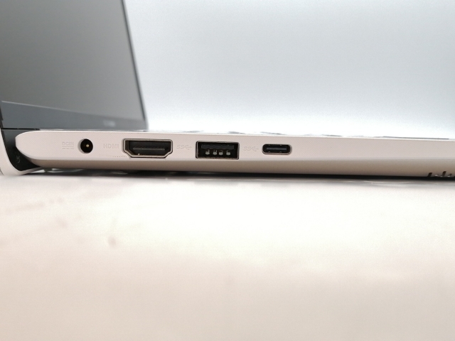【中古】ASUS VivoBook S13 S330UA S330UA-8130GL アイシクルゴールド【i3-8130U 4G 128G(SSD) WiFi 13LCD(1920x1080)】【高崎モントレー】保証期間１ヶ月【ランクB】_3