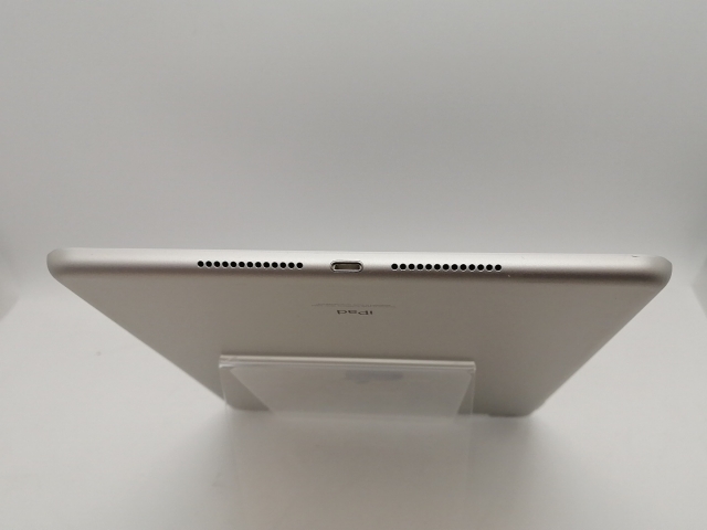 【中古】Apple docomo 【SIMフリー】 iPad（第9世代/2021） 64GB シルバー MK493J/A【川越クレアモール】保証期間１ヶ月【ランクC】_3