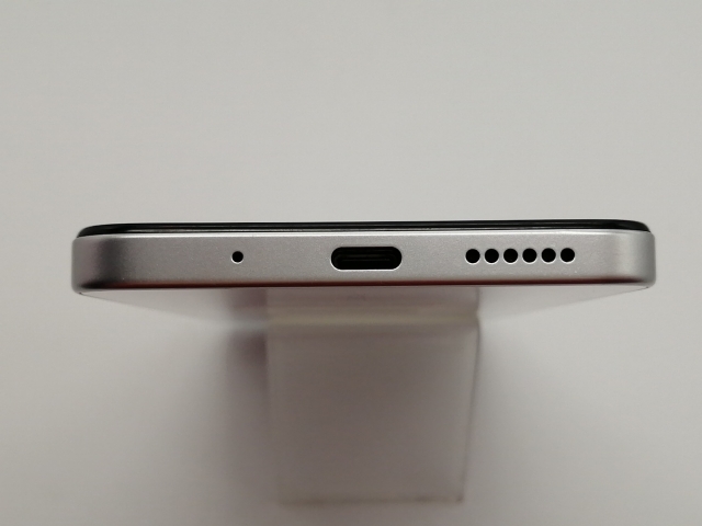 【中古】Xiaomi SoftBank 【SIMフリー】 Redmi 12 5G 4GB 128GB ムーンライトホワイト A401XM【大須アメ横】保証期間１ヶ月【ランクA】_4