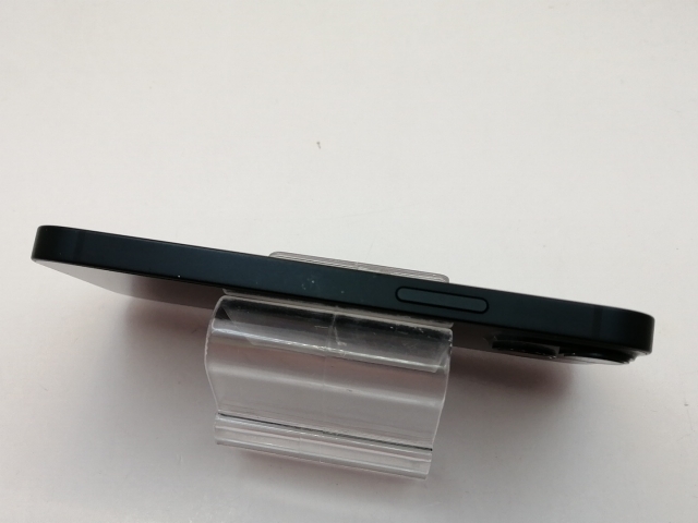 【中古】Apple au 【SIMフリー】 iPhone 13 mini 128GB ミッドナイト MLJC3J/A【大須アメ横】保証期間１ヶ月【ランクC】_4