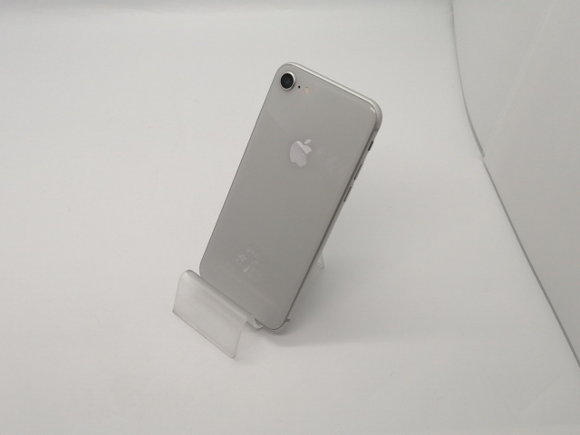 【中古】Apple au 【SIMロック解除済み】 iPhone 8 64GB シルバー MQ792J/A【大須アメ横】保証期間１ヶ月【ランクC】