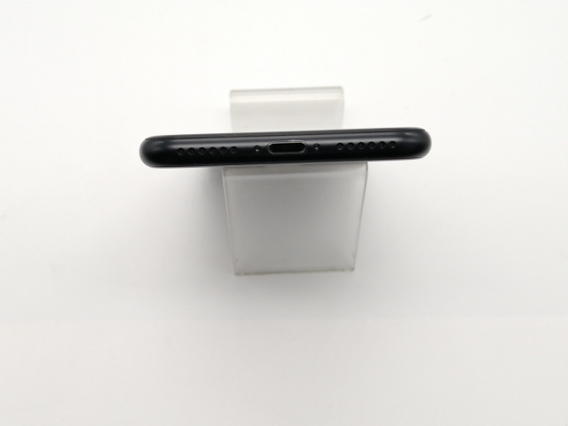 【中古】Apple SoftBank 【SIMロック解除済み】 iPhone SE（第2世代） 64GB ブラック MHGP3J/A（後期型番）【大須アメ横】保証期間１ヶ月【ランクC】_4