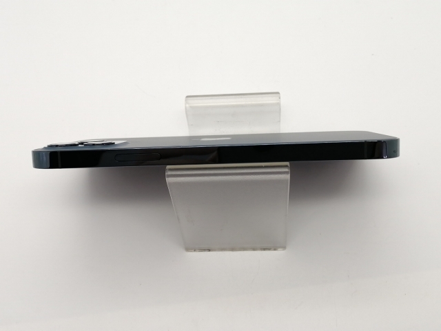 【中古】Apple docomo 【SIMロック解除済み】 iPhone 12 Pro 128GB パシフィックブルー MGM83J/A【大須アメ横】保証期間１ヶ月【ランクC】_3