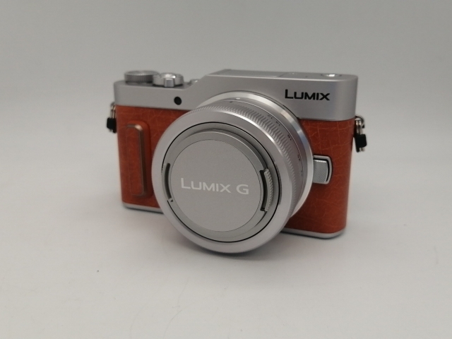 Panasonic DC-GF10W オレンジ 展示品 1年保証 中古】Panasonic LUMIX GF10 ダブルレンズキット DC-GF10W-D オレンジ