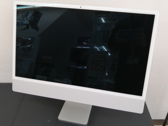 【中古】Apple iMac 24インチ CTO (M1・2021) シルバー M1(CPU:8C/GPU:8C)/16G/2T/TouchID搭載KB【広島本通】保証期間１ヶ月【ランクC】