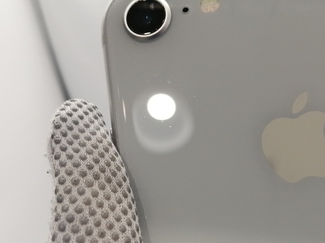 【中古】Apple au 【SIMロック解除済み】 iPhone 8 64GB シルバー MQ792J/A【広島本通】保証期間１ヶ月【ランクC】_8