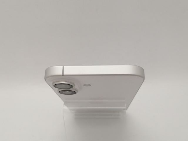 【中古】Apple docomo 【SIMフリー】 iPhone 16 128GB ホワイト MYDR3J/A【広島本通】保証期間１ヶ月【ランクA】_2