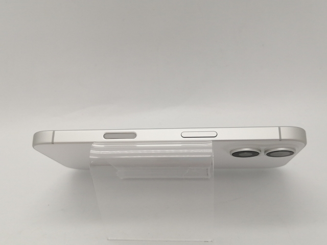 【中古】Apple docomo 【SIMフリー】 iPhone 16 128GB ホワイト MYDR3J/A【広島本通】保証期間１ヶ月【ランクA】_3