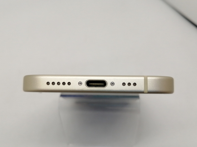 【中古】【赤ロム保証あり】Apple au 【SIMフリー】 iPhone 15 256GB イエロー MTMQ3J/A【広島本通】保証期間１ヶ月【ランクB】_4