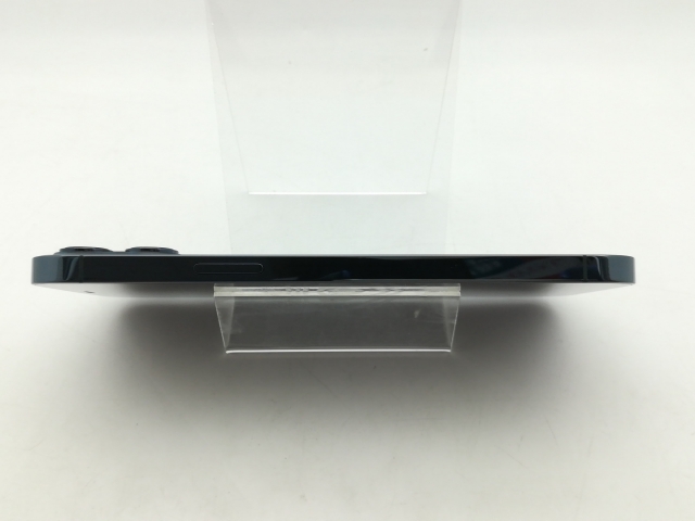 【中古】Apple au 【SIMロック解除済み】 iPhone 12 Pro Max 256GB パシフィックブルー MGD23J/A【広島本通】保証期間１ヶ月【ランクA】