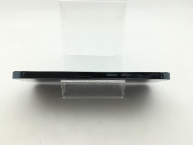 【中古】Apple au 【SIMロック解除済み】 iPhone 12 Pro Max 256GB パシフィックブルー MGD23J/A【広島本通】保証期間１ヶ月【ランクA】