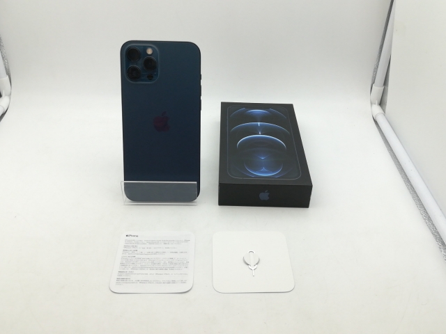 【中古】Apple au 【SIMロック解除済み】 iPhone 12 Pro Max 256GB パシフィックブルー MGD23J/A【広島本通】保証期間１ヶ月【ランクA】