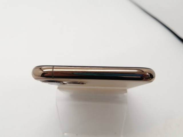 【中古】Apple au 【SIMロック解除済み】 iPhone 11 Pro 256GB ゴールド MWC92J/A【広島本通】保証期間１ヶ月【ランクC】_2