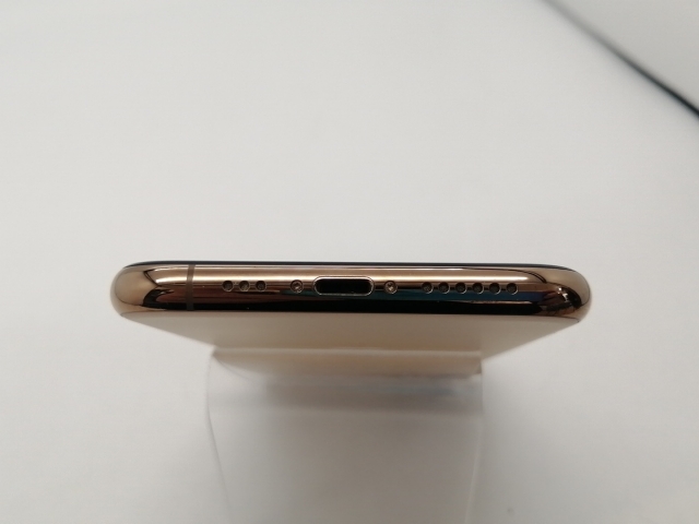 【中古】Apple au 【SIMロック解除済み】 iPhone 11 Pro 256GB ゴールド MWC92J/A【広島本通】保証期間１ヶ月【ランクC】_4
