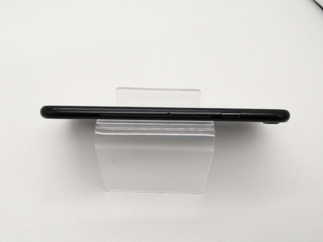 中古】Apple SoftBank 【SIMロック解除済み】 iPhone SE（第2世代