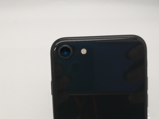 中古】Apple SoftBank 【SIMロック解除済み】 iPhone SE（第2世代
